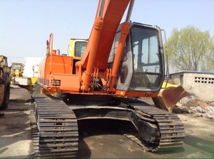 Excavadora hidráulica usada Hitachi de calidad estable con motor Isuzu y caja de cambios 2018 modelo 2001-4000 horas - Product Image 3
