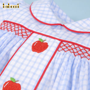 Robe smockée géométrique pour filles avec broderie pomme, 100% coton, coupe trapèze mi-longue, broderie main personnalisée, vente en gros - Product Image 4