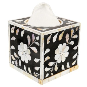 Caja de pañuelos de madera decorativa - Product Image 1