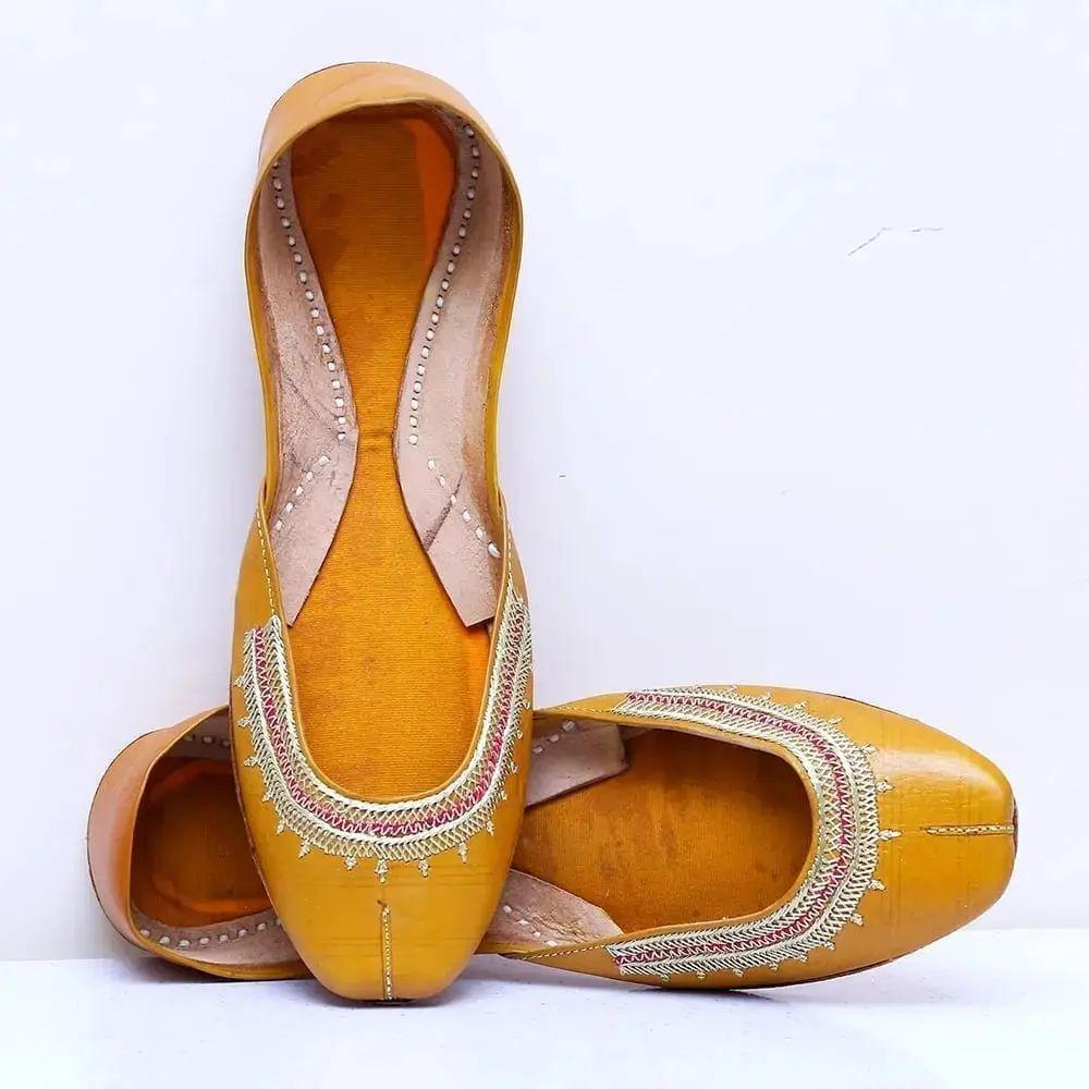 أحذية Khussa جوتي جوتي Mojari البنجابية الهندي العرقية النساء صندل جلد السيدات شقة Khussa نائمة