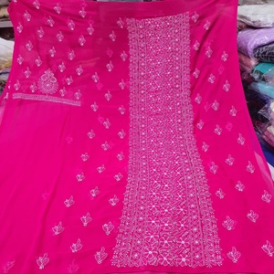 Diseño de moda en Kurti elegante con todo Chikankari y trabajo de Bordado de hilo pesado perfecto para festivales de Ropa Étnica - Product Image 2