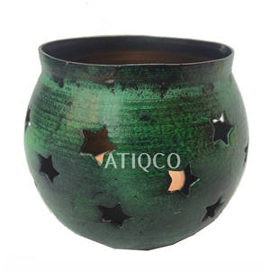 Récipient votif en métal de support de navire de bougie de fer Vintage de vente rapide pour des fêtes et des célébrations culturelles - Product Image 4