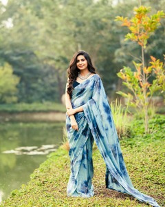 เสื้อเบลาส์ผ้า Georgette Saree ดีไซน์เนอร์อินเดียปักเลื่อมสำหรับงานแต่งงานสไตล์ปากีสถานรับประกันส่งออกคุณภาพ - Product Image 2