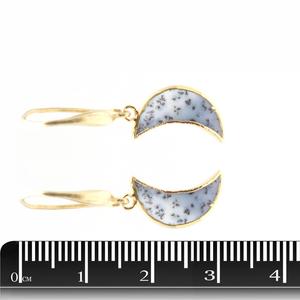 Pendientes de ópalo dendrítico de 32-33 mm, forma de luna, chapados en oro con alambre de plata de ley - Product Image 2