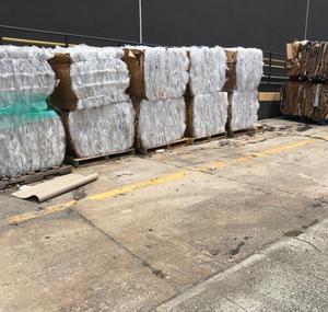 Переработка отходов пластика ldpe пленочный лом рулон и кусочки и гранулы и пеллеты