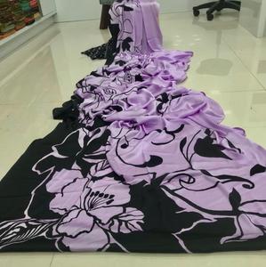 Nueva tendencia Casual Wear Seda Impreso Saree con blusa Pieza Indian Woman Wear Sari Precio bajo Surat al por mayor. Ropa, - Product Image 5