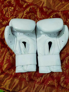 High Quality Genuine Leather <b>Boxing</b> Sports Gloves Stretch Features Wholesale for Outdoor <b>Training</b> Manufacturer Supply - Product Image 2