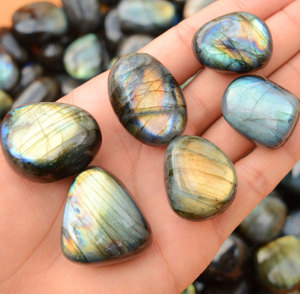 Pierres en vrac de labradorite naturelle Dhorgems, coupes mixtes, provenant du Rajasthan, avec changement de couleur pour la fabrication de bijoux - Product Image 5