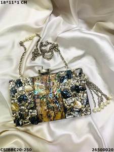 Embrayages MOP élégants en laiton Pochettes de soirée de luxe faites à la main avec strass et métal pour mariages - Product Image 5