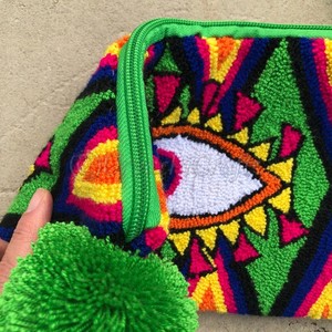 Bolso de mano para mujer estilo bohemio wayuu hecho a mano con bordado de lana de colores, hecho a mano por urvashi craft - Product Image 2
