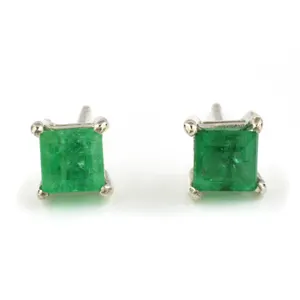 Natuurlijke Emerald 4X4Mm Vierkante Stud Oorbellen In Sterling Sliver Oorbellen Hoge Afwerking Juwelen Voor Gift