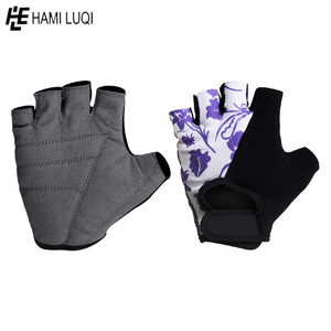 Wholesale Half Finger Weightlifting Gym <b>Gloves</b> Made with Spandex Breathable Sports - Product Image 3