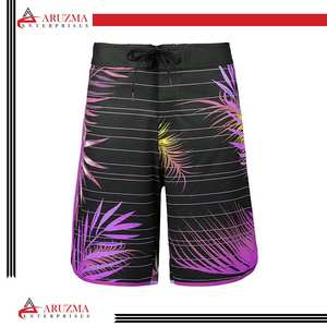 กางเกงชายหาดสไตล์ลำลองของผู้ชายกางเกงขาสั้นชายหาดดีไซน์ล่าสุดพร้อมพิมพ์ซับลิเมชันตามสั่ง - Product Image 3