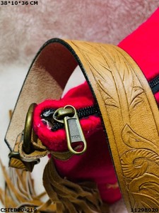 Dari Accessoire de sac de soirée en laine de coton élégant et élégant pour les événements formels - Product Image 2