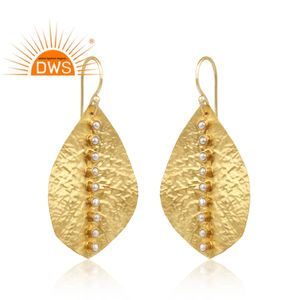Boucle d'oreille en perle naturelle en pierre précieuse, 1 pièce, modèle de feuille texturé, or jaune, à la mode, vente en gros - Product Image 2