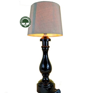 Lámpara de mesa de madera decorativa del fabricante indio, luz de noche, modelo artesanal, regalo de estilo para el hogar, lámpara de madera - Product Image 1