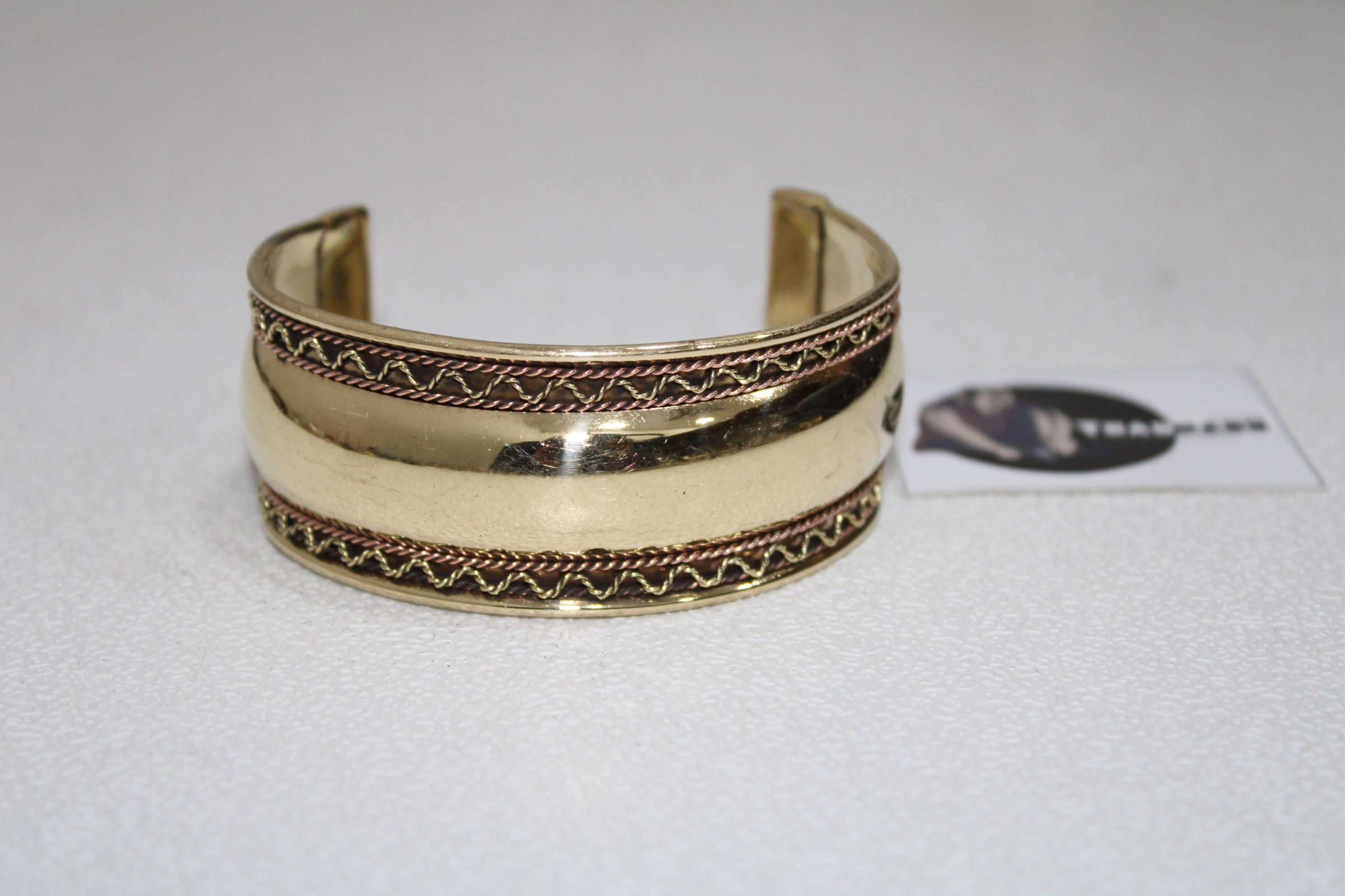 ทองเหลืองและทองแดงธรรมชาติ