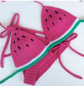 Bikini de Ganchillo Estilo Frutal de Moda para Mujer, Color ROSA Sandía - Product Image 1