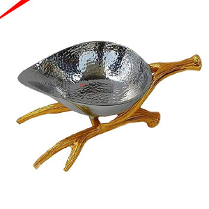 Cuenco redondo de metal de lujo 2025 con cuenco de mariposa dorada de diseñador para la decoración del hotel del hogar de la boda - Product Image 6