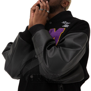 Chaqueta Varsity de Lona Personalizada para Hombre 2024 - Impermeable y Transpirable para Todas las Estaciones - Product Image 2