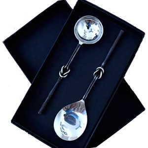 ชุดเสิร์ฟสลัดตกแต่งด้ามจับทำจากเรซินสีฟ้าและสีเทาชุดเสิร์ฟสลัดชุบทอง - Product Image 3