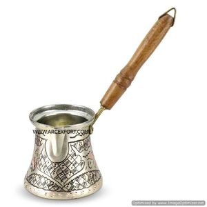 Teteras de Latón con Diseño Repujado, Artículos para el Hogar y la Cocina, Decoración de Mesa, Teteras de Metal Brillante Estándar de Lujo en Venta de la India - Product Image 5