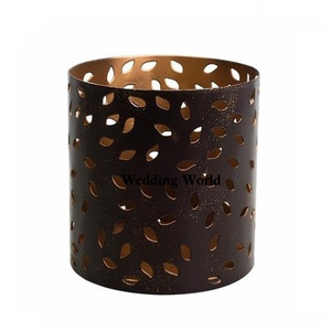 Portavelas de metal Portavelas de diseño hecho a mano de calidad superior Portavelas de metal de diseño de alta calidad - Product Image 3