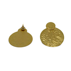 Partywear ตุ้มหูทองเหลือง,ตุ้มหูแบบห่วงสำหรับเด็กหญิงและสตรีผิวด้านทำมือทันสมัยแฟชั่นล่าสุด - Product Image 3