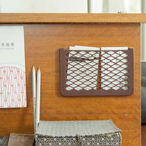 กระเป๋าเก็บตาข่ายกาวซิลิโคนคลาสสิกสีแดงเข้มสำหรับโต๊ะ - Product Image 1