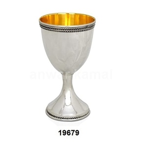 Nouveau design de verre à vin en laiton avec finition gravée style américain écologique - Product Image 1
