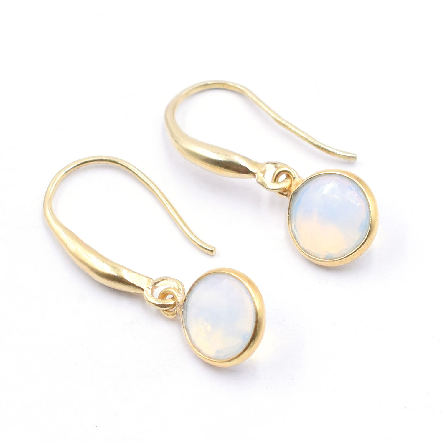 ขาวและน้ำเงิน