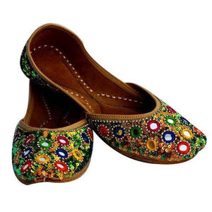 Premium Pakistani Jutti Mojari Punjabi Indian Women Embroidery Ladies Juties Pakistani Khussa Shoes - Product Image 6