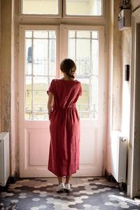 Robe midi noire 100 % lin avec doublure en coton, col rond, manches courtes, taille élastique, coupe ample, formelle, tissée, couleur unie, pour l'été - Product Image 2