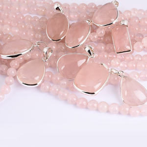 Hermoso colgante de Calcedonia natural 100%, diseño de Rosa hecho a mano, exclusivo para cristianos para regalo - Product Image 5