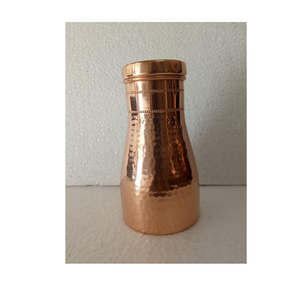 Botella de cobre puro martillado Hecho a mano Venta directa de fábrica OEM Frascos usados personalizados - Product Image 1