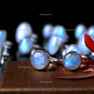 Venta al por mayor de anillos mixtos, arcoíris ovalado dorado, forma de luna, abalorios, piedra lunar blanca Natural, cabujón, anillos rosas para hombres, piedra lunar arcoíris - Product Image 3