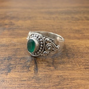 Bague ovale en argent Sterling 925 pour femmes, anneau de fabrication indien, modèle en pierre d'onyx verte, nouvelle collection - Product Image 2