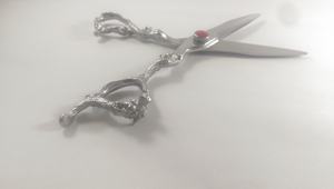 Tijeras profesionales de corte de pelo de acero inoxidable 440C, herramienta de belleza de peluquero colorida - Product Image 5