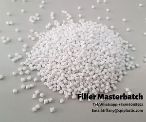 Le remplissage Masterbatch de carbonate de calcium a basé pp avec des granules blancs de catégorie de moulage par injection de CaCO3 70-80% - Product Image 1