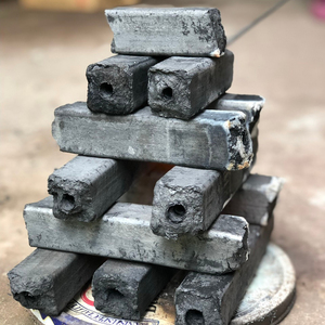 Charbon de bois dur de qualité AAA Briquette de charbon de bois écologique Barbecue fabriqué à la machine longue durée pour les restaurants - Product Image 1