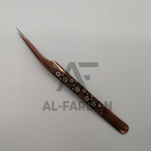 ที่หนีบขนตาชี้แบบหนีบตรงทำจากสเตนเลสอย่างยั่งยืนสีพลาสม่าโรสโกลด์ - Product Image 2