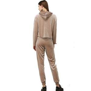 Top quality women long sleeves crop top custom fabric and printing hoodie with <b>matching</b> <b>joggers</b> pants two piece <b>set</b> - Product Image 3