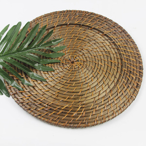 Placas de cargador tejidas a mano ecológicas para bodas estampadas con plantas Pedido mínimo 100 piezas Listo para enviar desde Vietnam - Product Image 2