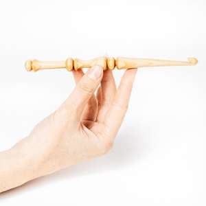 Indskill Juego de ganchos de ganchillo ergonómicos con agarre y regalo de logotipo personalizado-Mano de obra fina - Product Image 2