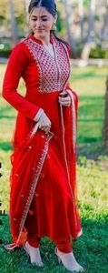 ชุดเสื้อผ้าปักลาย,ชุดสีดำตัดตรงร้อน - Product Image 5