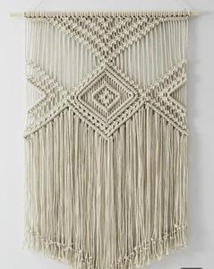 Suspension murale en macramé, différents coloris, faite à la main - Product Image 6