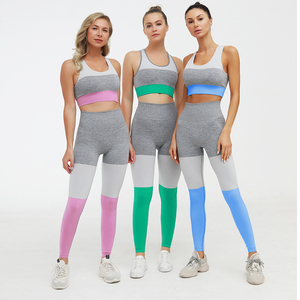 Pantalones de compresión estampados por sublimación 3D para mujer, mallas de Yoga de entrenamiento Capri a la moda, venta al por mayor - Product Image 4