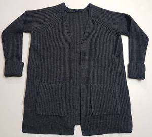 Lot de vêtements en provenance du Bangladesh, marques diverses, cardigan ouvert pour femmes, coupe classique, col en V, pull tricoté avec poches - Product Image 1