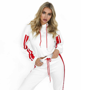 Conjunto Deportivo Largo de Invierno Personalizado para Mujer, 2 Piezas, Blanco y Rojo, Sudadera con Capucha y Pantalones Deportivos, 100% Algodón Felpa - Product Image 1