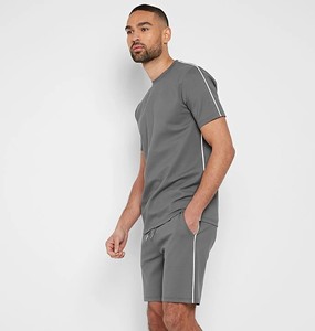 ชุดเสื้อยืดและกางเกงขาสั้นแบบเข้าชุด,เสื้อผ้าผู้ชายแบบเลือกได้ - Product Image 6